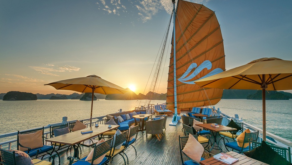 HEWT Hanoi Halong Bay outstanding 5 star Paradise Cruise, 1 night
